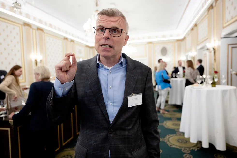 Børsuro gjør at fondskunder vil redusere risikoen, sier Bjørn Erik Sættem i Nordnet Bank.