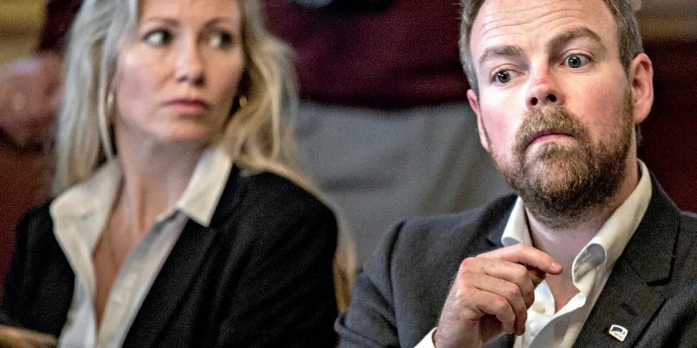 Nyansatt: Torbjørn Røe Isaksen er strålende fornøyd med å ha fått på plass Siri M. Kalvig som daglig leder i investeringsselskapet Fornybar AS. Flere nøkkelpersoner skal hentes inn, slik at de første investeringene kan gjøres før årsskiftet.