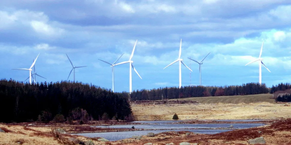 UTLØST AV VINDKRAFT: Selv om kraftgarantiordningen ble opprettet for å erstatte myndighetsbestemte vannkraftavtaler til industrien, er det kun vindkraft som har benyttet seg av ordningen.