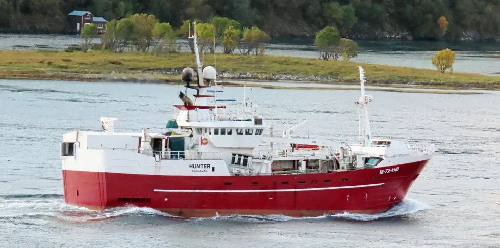 Det var en fisker om bord på snøkrabbebåten «Hunter» som mandag kveld ble meldt savnet.