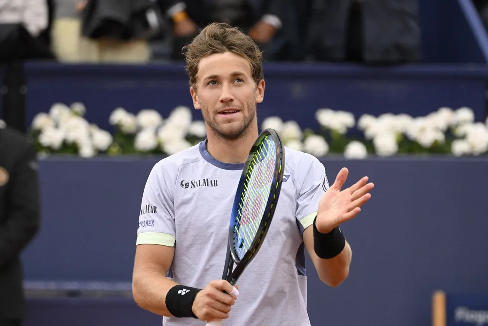 Casper Ruud i aksjon under ATP-turneringen i Barcelona denne uken.