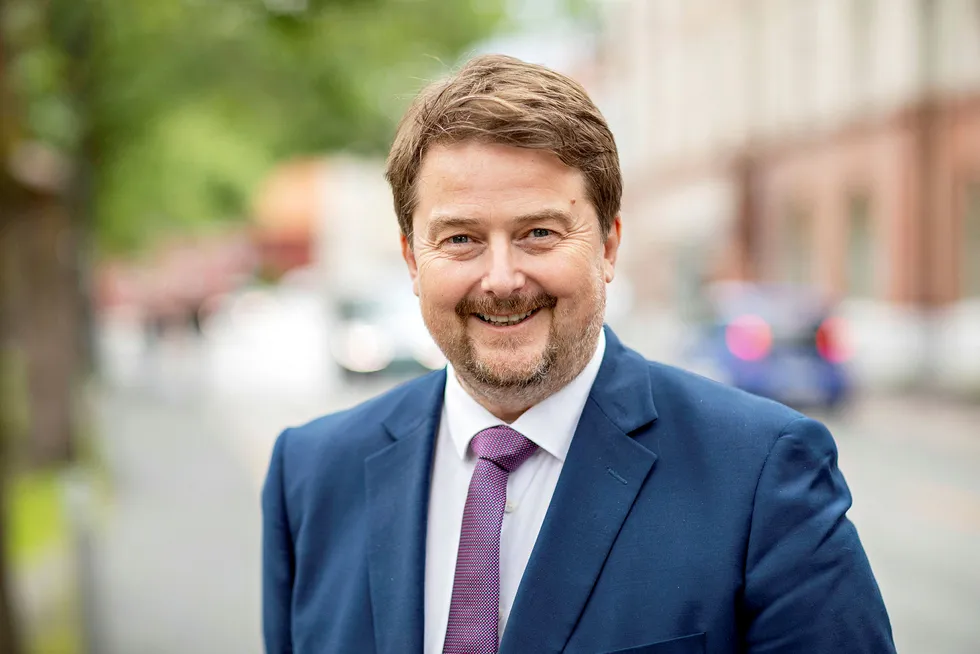 Arne W. Eidshagen er ansvarlig for Forte Kreditt. Han forklarer at fondet har brent seg på riggmarkedet.