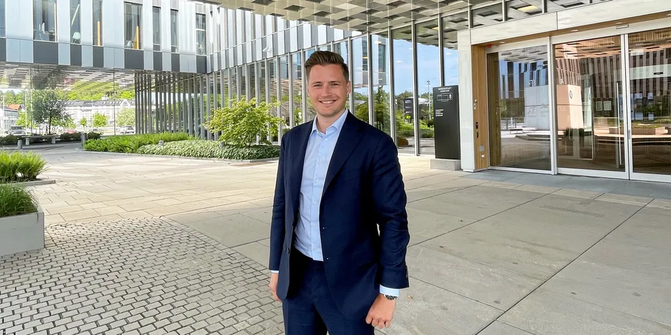 Mathias Reierth har startet opp i ny jobb som kommunikasjonssjef i Aker Horizons.