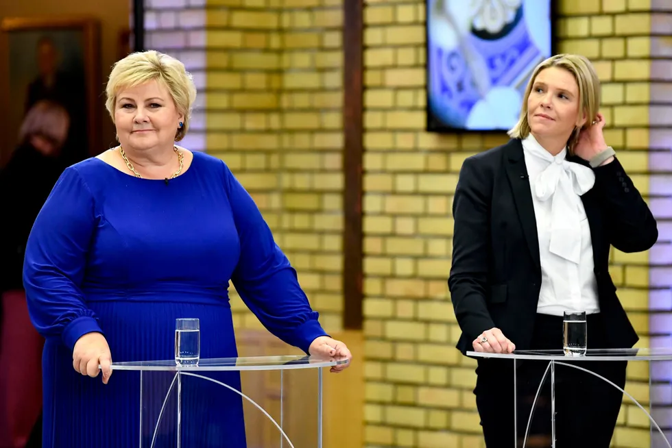 Daværende statsminister Erna Solberg (H) og Frp-leder Sylvi Listhaug under partilederdebatten i Stortingets vandrehall i 2021.