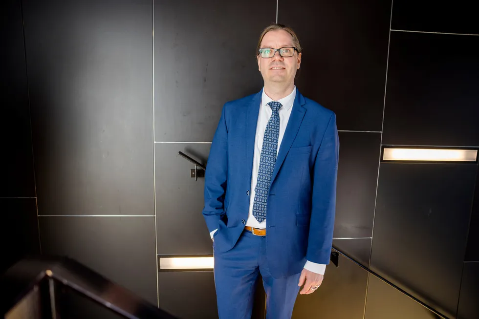 – Bare det at det gikk noen basispunkter opp i går er en illustrasjon på at det fortsatt er usikkerhet rundt nivået på rentetoppen, sier sjeføkonom Marius Gonsholt Hov i Handelsbanken.