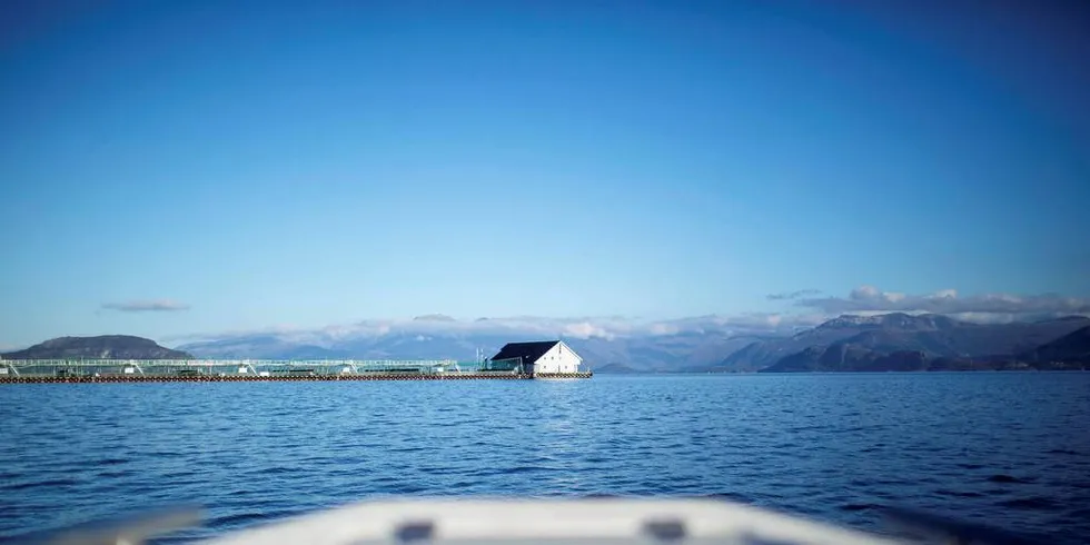 KYSTSONEPLAN: Ordfører i Tysnes kommune, mener Fiskeribladet blander sammen regjeringens kystsoneplan og Plan og bygningsloven.Illustrasjonsfoto: Eivind Senneset