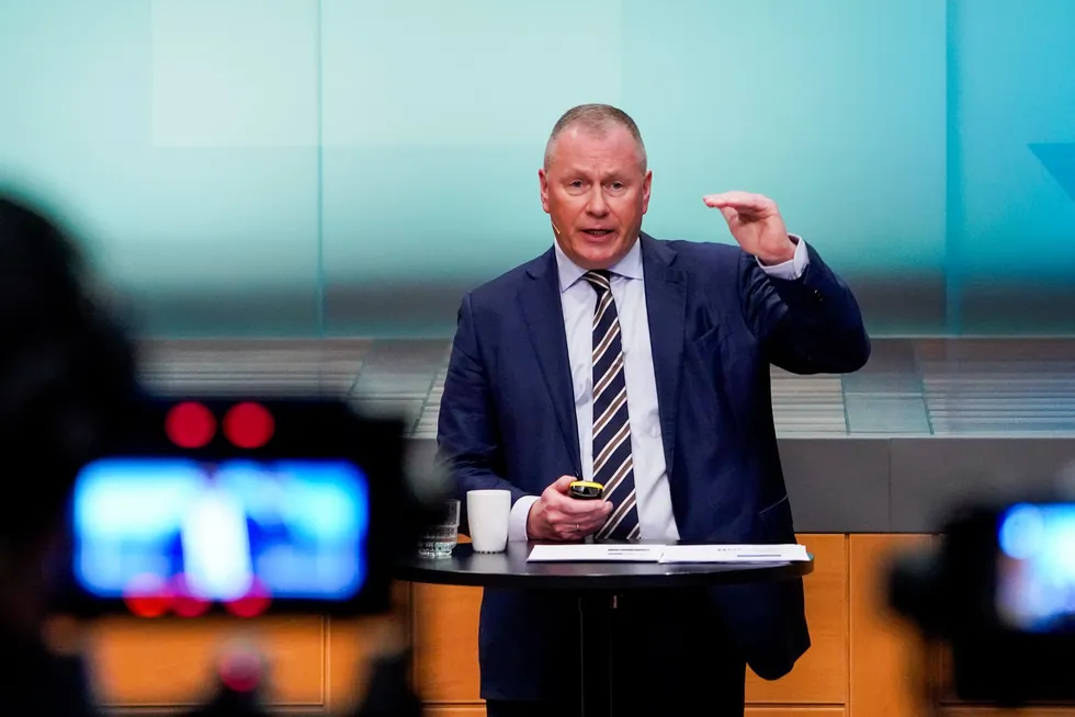 Oljefondet, her ved sjef Nicolai Tangen, satser nå et rekordstort beløp på havvind i Nordsjøen.