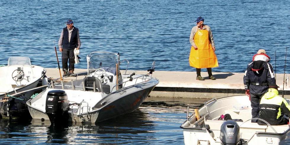 Helnessund turistfiske fisketurister2016-10-102016-10-26