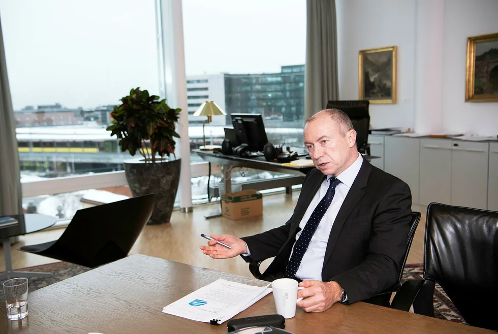 – Det er nesten et demokratisk problem med en debatt der så mange fyrer av påstander uten grunnlag i fakta, sier konsernsjef Christian Rynning-Tønnesen i Statkraft.