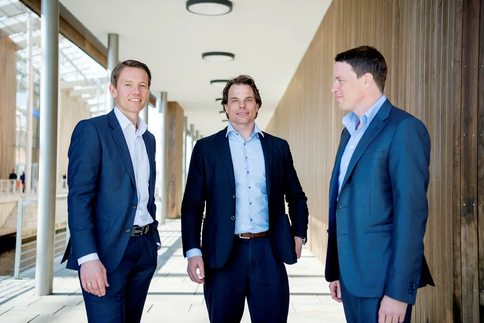 20.04 2016 Oslo frv Jarle Kvamme CFO, Erik Fossum Færevaag og Fredrik Halvorsen. Disruptive technologies sa nei takk til verdens største VCer, og valgte Fredrik Hallvorsen og Ubon – som nylig tjente en milliard per partner på å selge Acano til Cisco. Foto: Mikaela Berg --- Foto: Mikaela Berg