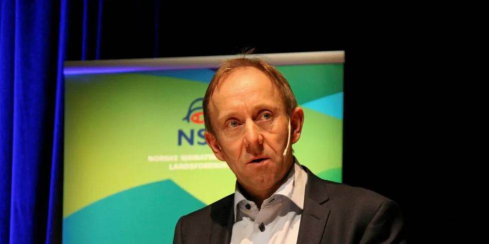 GJORDE DET OPPDRETTSUTVALGET VILLE: Tidligere styreleder i NSL, Lars Heine Kåsa, hevder at Frode Reppe bare har gjort det oppdrettsutvalget i NSL ønsker han skulle gjøre i epostsaken.Foto: Joar Grindheim