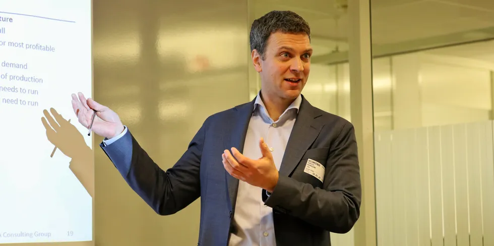 – I oktober vil det være betraktelig mer lønnsomt å produsere kullkraft enn gasskraft i Tyskland, sier Marius Holm Rennesund i Thema Consulting.