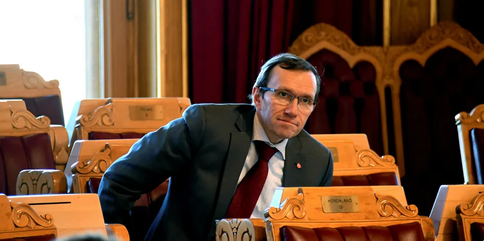 Espen Barth Eide (Ap) er saksordfører for NorthConnect-saken på Stortinget og er sikker på at ingen andre enn Statnett vil eie utenlandskabler i fremtiden.