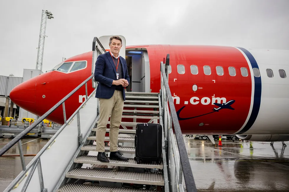 Konsernsjef Geir Karlsen på flytur fra Oslo til Bodø.