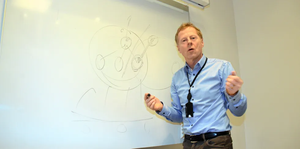 Knut Lockert er sterkt kritisk til at RME ikke lar Statnett kutte energileddet i nettleien. – De bør gjøre en forskriftsendringer i ekspressfart, sier han.
