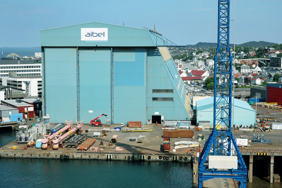 Aibel-verftet i Haugesund, Nordsjøhallen, er blant selskapene som kan bli tatt ut i streik om partene ikke kommer til enighet hos riksmekleren.