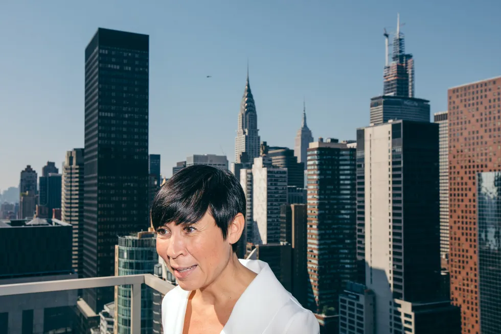 Ine Marie Eriksen Søreide (H) fra tiden som utenriksminister, på terrassen til Ambassdørens Representasjonsbolig i midtown manhattan i New York.