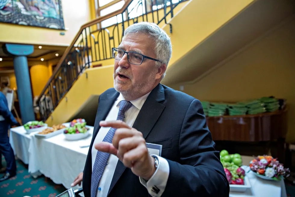 Seadrill-sjef  Per Wullf venter at det blir omtrent så lite igjen til obligasjonseierne etter refinansieringen i riggselskapet. Her fra Paretokonferansen på Holmenkollen i høst. Foto: Aleksander Nordahl