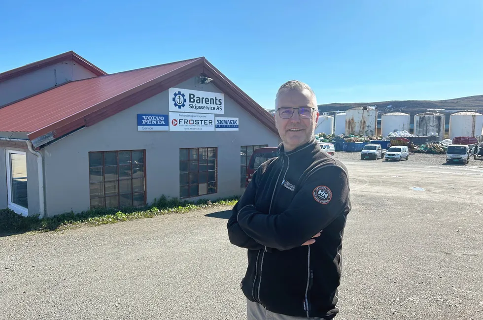 Bjørn Aarnes er daglig leder i Barents Skipsservice i Båtsfjord. Etter de norske sanksjonene mot russiske fiskebåter har selskapet hans mistet 33 prosent av omsetningen. Hele Båtsfjord htaper 250 millioner årlig på tiltakene.
