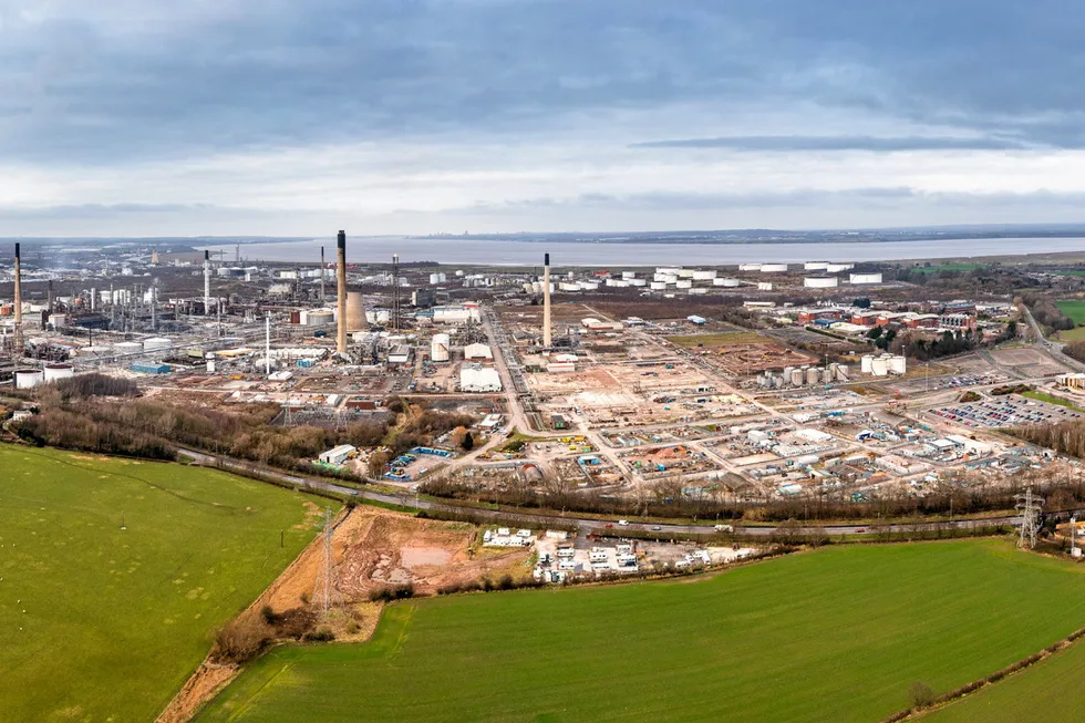 Rendering of proposed 40MW Gowy Green Hydrogen project at the Stanlow Manufacturing Complex in northwest England.