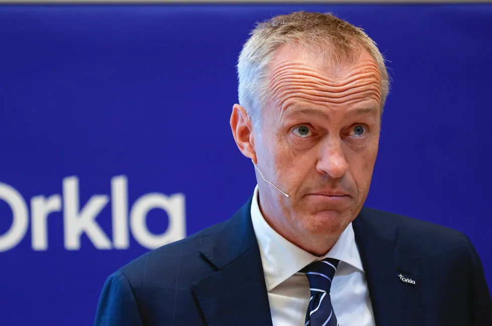 Konsernsjef i Orkla, Nils Selte, har igangsatt salgsprosessen av Hydro power.