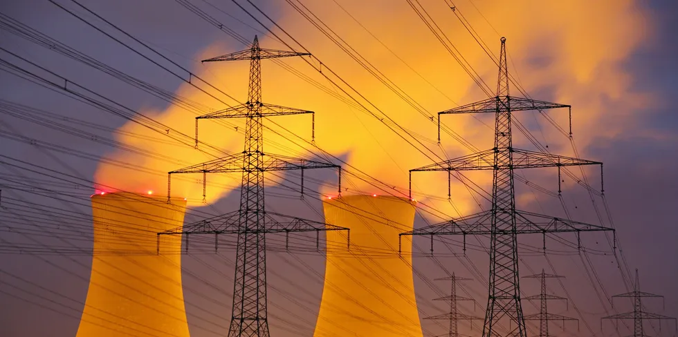 I 2011 ble det vedtatt å fremskynde nedleggingen av tysk kjernekraft. Det tapte svenske Vattenfall store penger på, siden de var inne på eiersiden. Nå ser det ut som det går mot enighet om en erstatning.