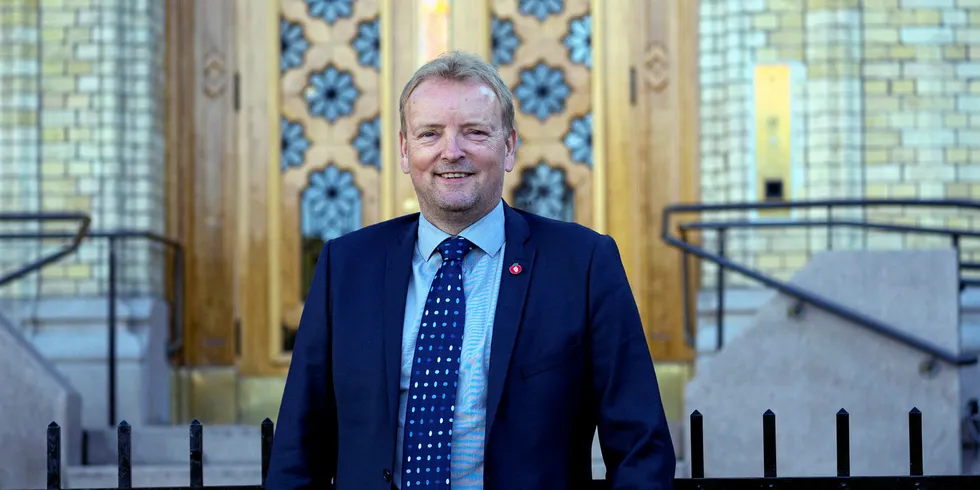 Terje Halleland i Energi- og miljøkomiteen er blant de tre Frp-representantene som har levert inn forslag om å endre grunnrentebeskatningen.