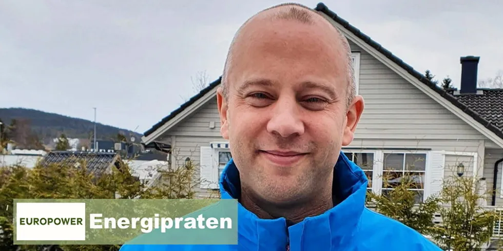 Mathias Nilsson står bak Facebook-gruppa Prismatch Strøm med litt over 62.000 medlemmer. Her diskuteres strømpriser og strømavtaler.