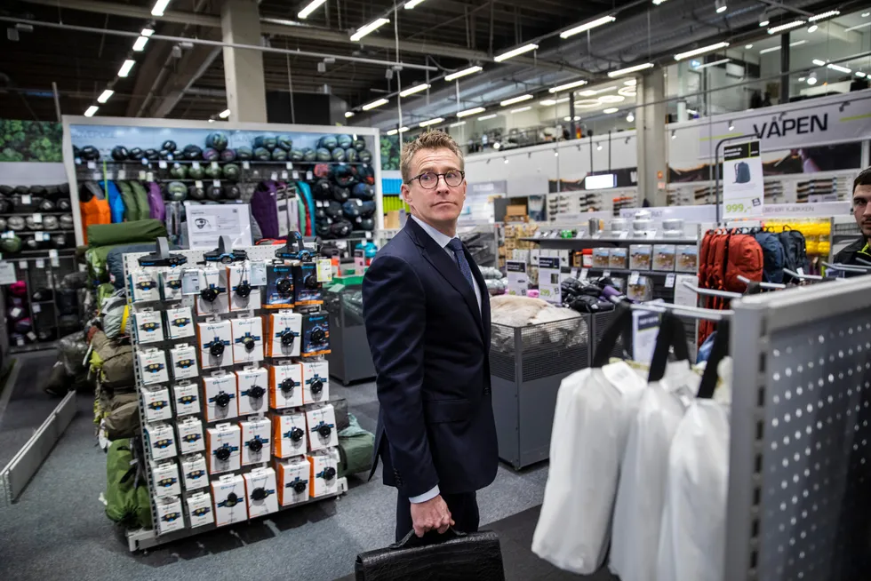 XXL, her ved styreleder Hugo Maurstad, varsler om betydelig lavere bruttomargin i fjerde kvartal.