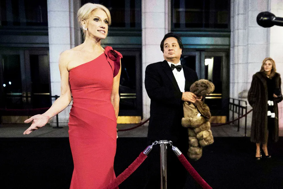 George Conway, som her holder kåpen til konen Kellyanne Conway, har pådratt seg president Donald Trumps vrede.