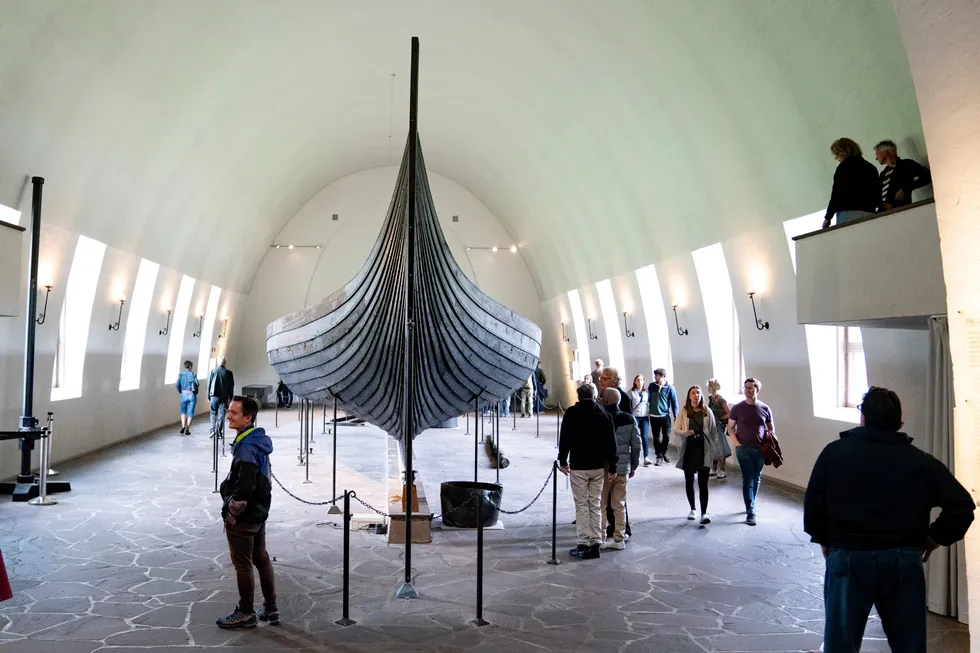 Skjør forfatning. Vikingskipsmuseet i Oslo, før det ble stengt for reising av nytt bygg.