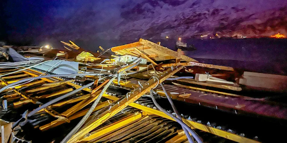 Nå er det den nordlige delen av landet som har fått kjenne på vær og vind. Meteorologene varsler blant annet fare for uvanlig store skader på strømnettet.