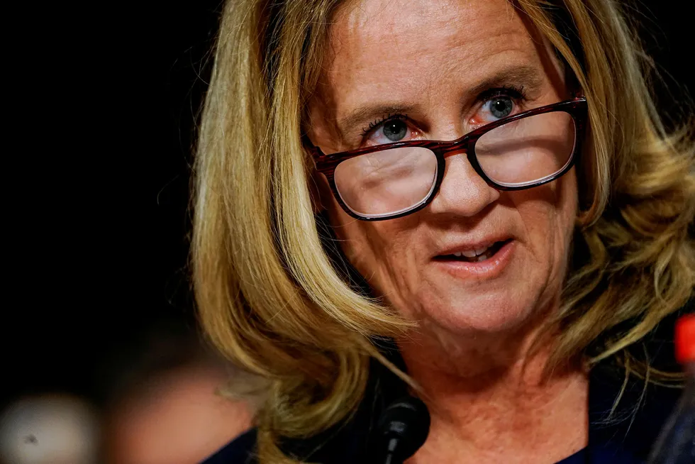 Mange har bidratt med økonomisk støtte til Christine Blasey Ford som anklaget høyesterettsdommer Brett Kavanaugh for voldtektsforsøk .