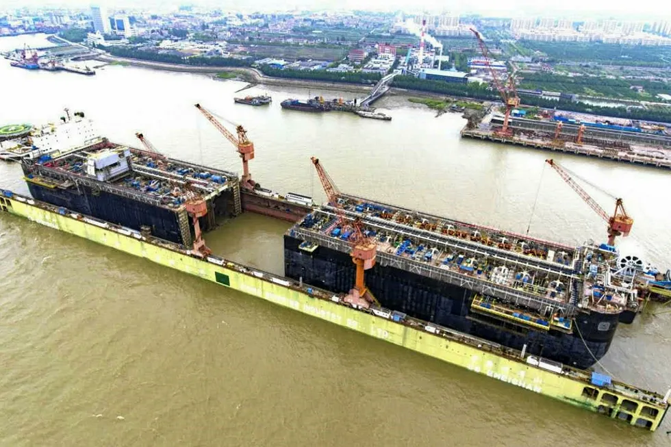 Progress: P-70 FPSO hull being mated