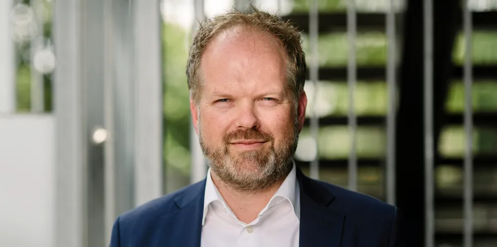 Avdelingsdirektør Per Øyvind Langeland i NHO presenterte LO og NHOs felles energi- og industripolitiske plattform.