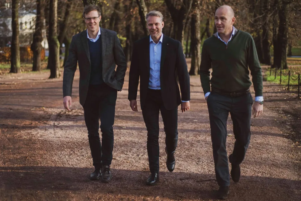 (f.v) Leder for forretningsutvikling Johannes Hjelmstad, daglig leder Christopher Kjølner og styreleder Per Espen Watle.