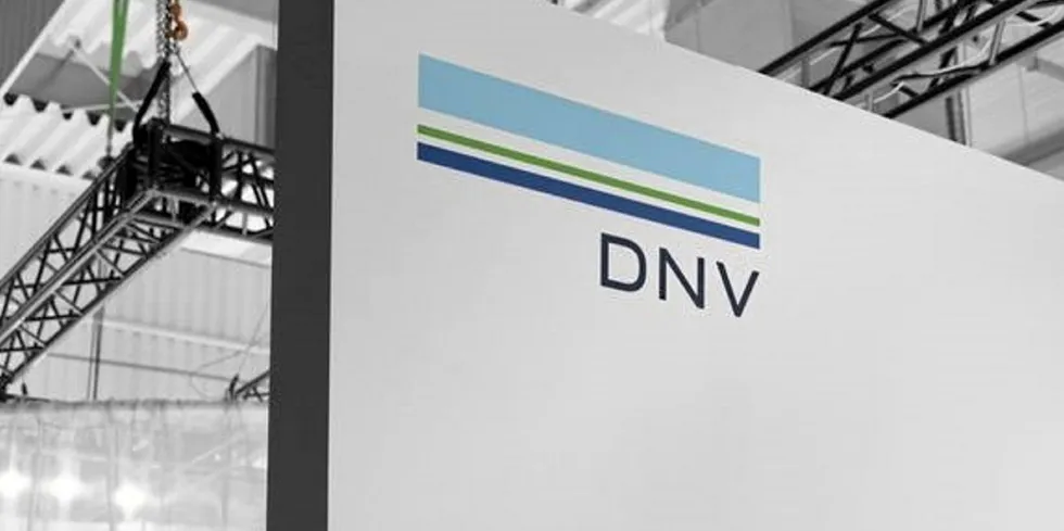 DNV GL skifter navn og blir DNV igjen.