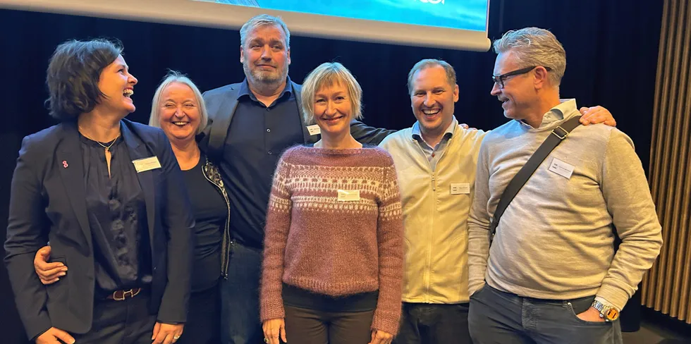 Styret i Cod Cluster er en glad gjeng med tro på framtida. Fra venstre daglig leder Maiken Johnsen, styremedlem Eva Husby, styreleder Ørjan Nergaard, styremedlemmene Linda Juhl Simensen, Rune Eriksen og Odd Emil Ingebrigtsen.