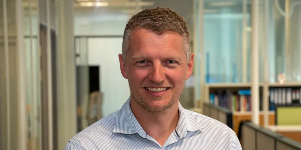 Direktør for innovasjon og forretningsutvikling i Skagerak Energi, Øystein Kristoffersen Sæther mener batteriteknologi vil være viktig for elektrifiseringen fremover.