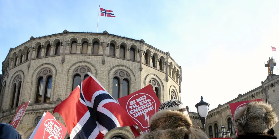 Forrige gang var det demonstrasjoner. Når neste energimarkedspakke kan behandles er foreløpig ikke klart.