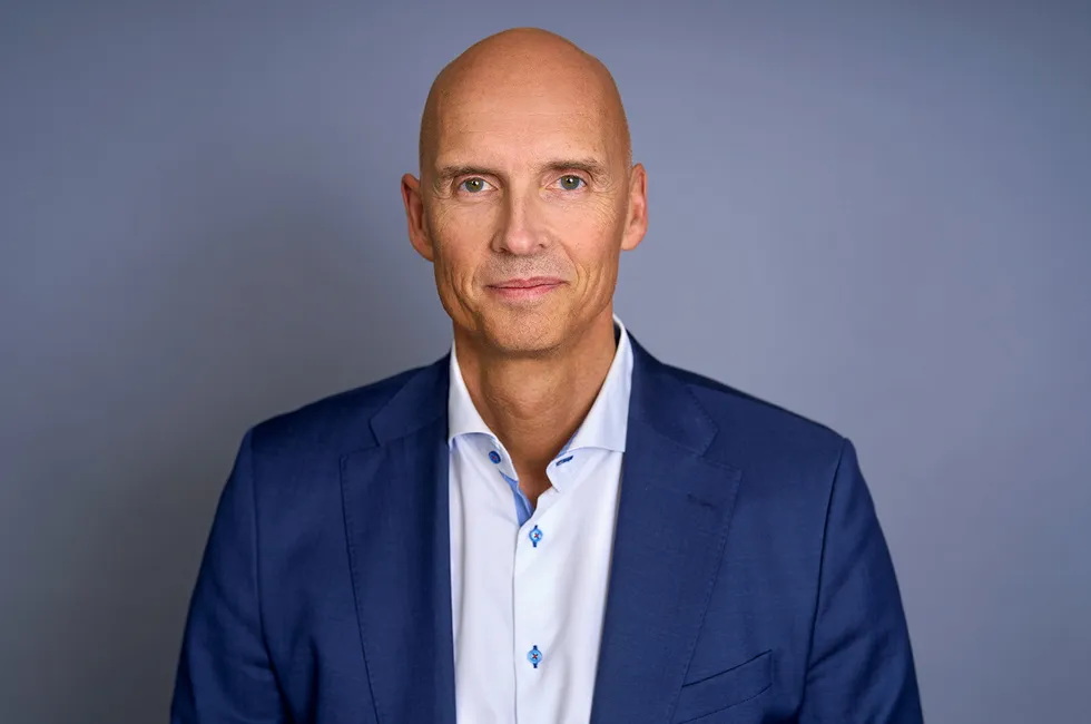 Tom Darell, administrerende direktør i Nord Pool, kan fornøyd registrere at EU har endret regelverket slik at alle kraftbørser må dele ordrebøkene også i den siste timen før intradag-handelen stenger. Det gir Nord Pool muligheter i markeder der de ikke en den dominerende aktøren.