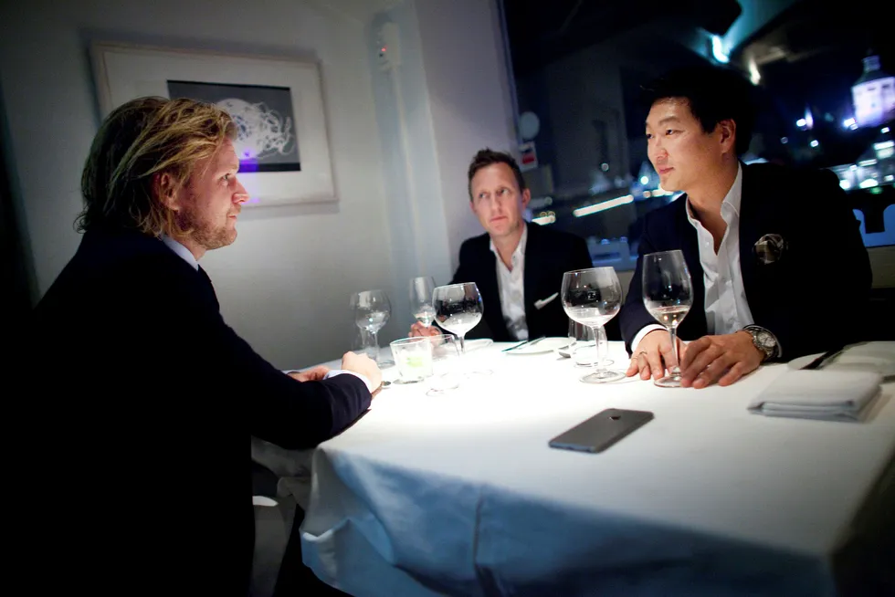 Petter Smedvig Hagland (til venstre) har kjøpt en av de dyreste boligene som er omsatt i Stavanger. Her sammen med Kjetil Andersen og Thomas Mjeldheim som han har startet eiendomsselskap sammen med. Foto: Tomas Alf Larsen