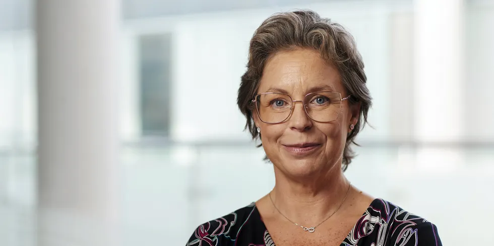 Ann-Sofie Fahlgren, enhetsleder i Svenska kraftnät, skal kalle inn 1000 fagfolk til såkalt sivilplikt. Disse vil få opplæring som gjør at de kan reparere nett og drive vannkraftverk i krig og store kriser.