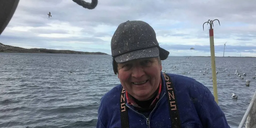 VIL FISKE: Roald Bugten i Uthaug Fisk er aktiv fisker, men har en for god pensjon etter mange år i oljeindustrien, til å komme inn i fiskermanntallet.Foto: Privat