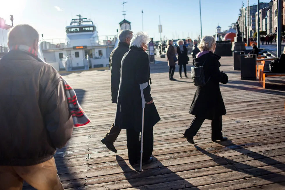 Skattesubsidiert pensjonssparing er flott for den med god inntekt og langt på vei nedbetalt bolig, men til liten hjelp for den med lav inntekt, høy gjeld og liten mulighet til å sette penger til side, skriver DN på lederplass. Foto: Javad Parsa