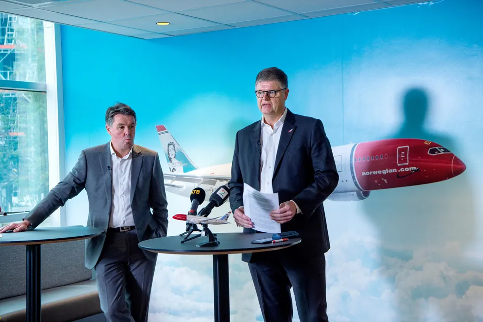 Jacob Schram (til høyre) og Geir Karlsen fikk 11 millioner kroner hver i bonus.