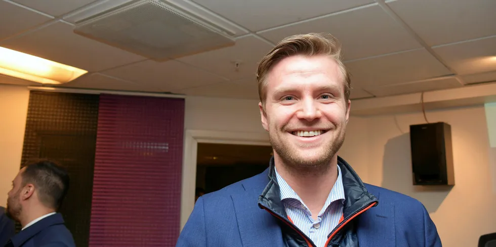 Gard Aarvik, aksjeanalytiker i Pareto Securities, har fortsatt stor tro på Fjordkraft-aksjen. For at Pareto skal løfte kursmålet på 85 kroner, trengs det imidlertid meldinger om mer M&A-aktivitet.