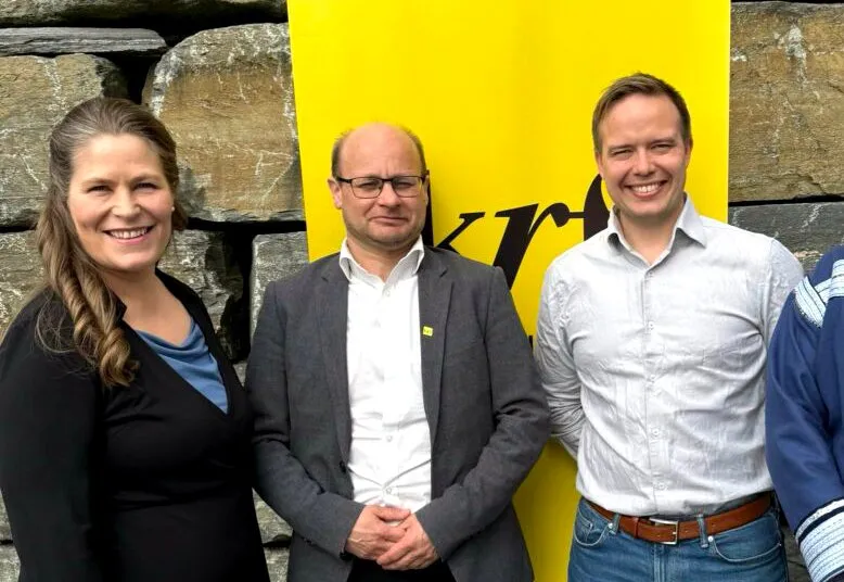 KrF-representanter fra nord sørget for at partiet går inn for reservering av Melkøya-elektrifiseringen, men landsmøte-vedtaket får neppe noe praktisk betydning: Fra venstre: Linda Helen Haukland (Nordland), Nils Einar Samuelsen (Troms) og Erling-Christoffer Suhr (Finnmark).