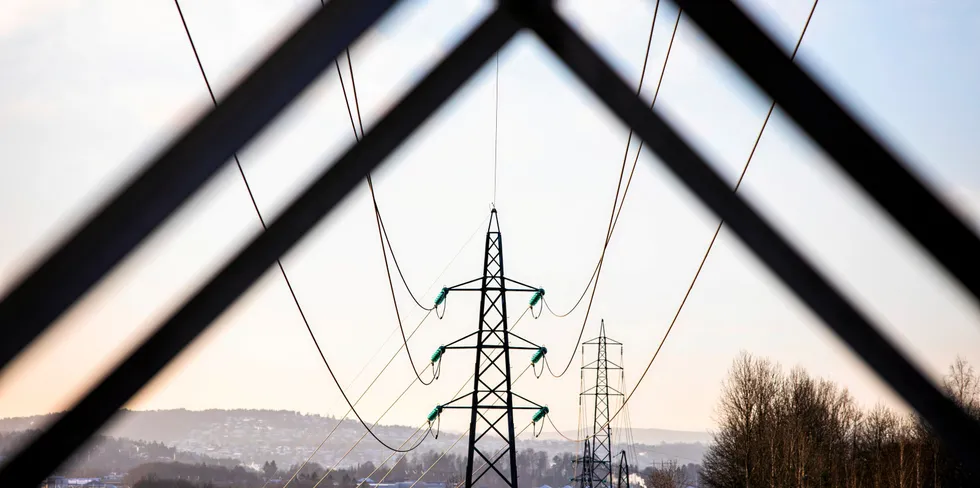 22. november i fjor gikk spotprisen for Sør-Norge over 1 kr/kWH nok en gang – og siden har prisen ligget på det som altså for et drøyt år siden var helt ukjente nivåer.