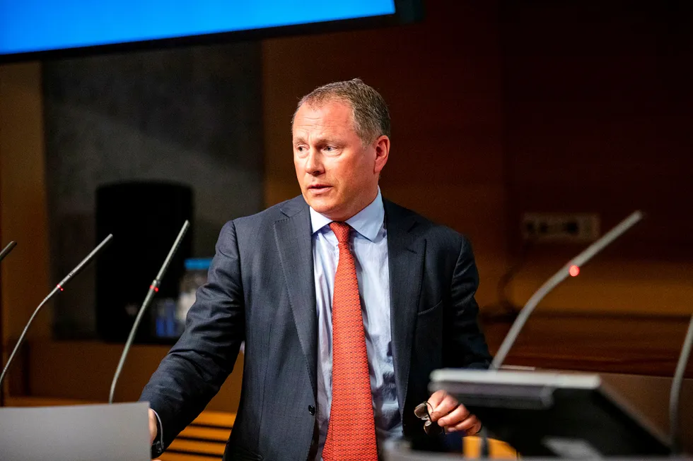 Påtroppende oljefondsjef Nicolai Tangen møtte på pressekonferanse for å kommentere egen ansettelsesavtale torsdag.